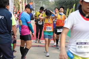 BIB: 45344, 4092, 4057
                            <button type="button" onclick="openModal(8150097)" class="btn btn-primary btn-sm float-right btn-popup" data-toggle="modal" data-target=".modal-high-quality">
                        <i class="fas fa-shopping-cart"></i> Add to Cart
                    </button>
                                            <button type="button" onclick="isThisMe(8150097, true)" class="btn btn-success btn-sm float-right btn-popup btn-isme hidden" data-toggle="tooltip" data-placement="bottom" title="นี่คือรูปของคุณใช่ไหม คลิกที่นี่เพื่อเอาเข้าอัลบั้ม">
                        <i class="fas fa-plus"></i> Add to album
                    </button>
                    <button type="button" onclick="isThisMe(8150097, false)" class="btn btn-warning btn-sm float-right btn-popup btn-isnotme hidden">
                        <i class="fas fa-ban"></i> Remove from album
                    </button>